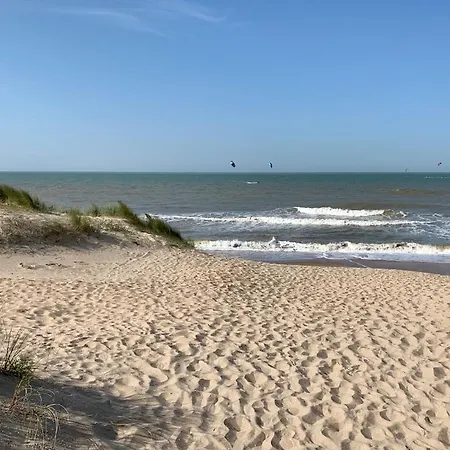 De Strandloper Oostduinkerke Bed and Breakfast *